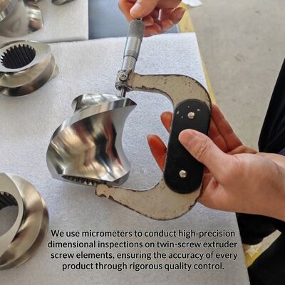 Qualità  High Efficiency Mixing 30mm Bimetallic Twin Screw Elements for Durable Extruder Performance fabbrica