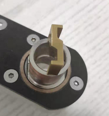 Dispositivo di punta di elettrodo per saldatura a punto con taglio e porta manuale / portafogli con punta di elettrodo pneumatico