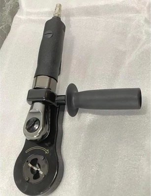Apprettatrice pneumatica di punta parteggiata doppio della fioritura per la saldatura del dado del punto