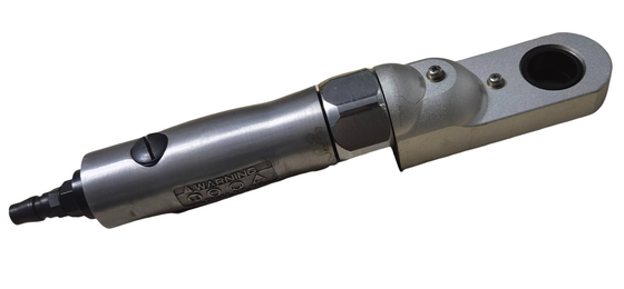 Un lato penumatico tip Dresser utilizzando aria compressa per la rettifica di punte di elettrodo