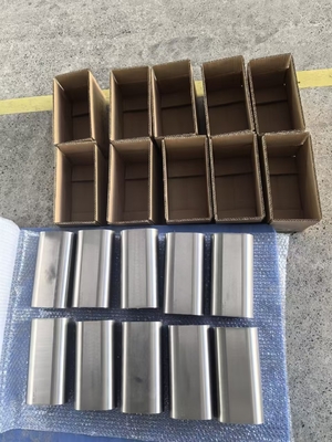Inserta di canna a vite bimetallico resistente all'usura per la macchina di stampaggio a iniezione