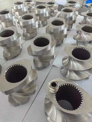 Elementi a vite bimetallici per piccole macchine per stampaggio a iniezione di materie plastiche