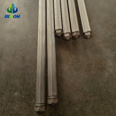 OEM Plastico Twin Extruder Parts Screw Barrel And Liner per la produzione di masterbatch e polimeri