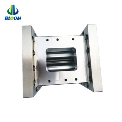 Estrusore a vite bimetallico per albero e canna estrusore per la produzione di PEEK