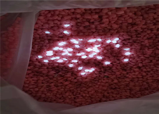 Pietra di incandescenza di rosa di alta luminosità con colore luminoso bianco