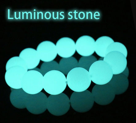Braccialetto di pietra luminescente delle signore con le perle naturali della perla di notte